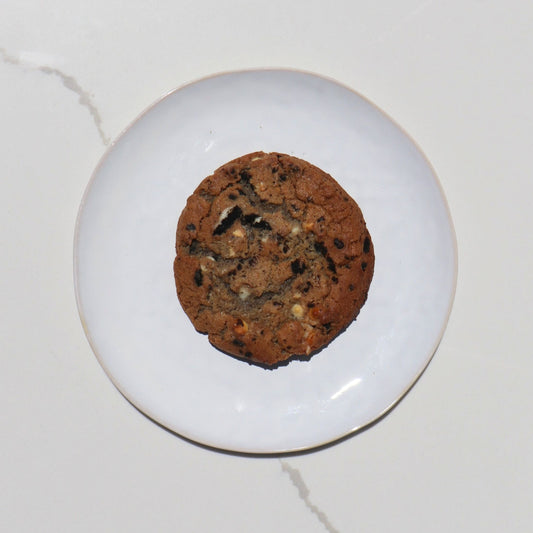 Store Baked Cookies & Cream Cookie